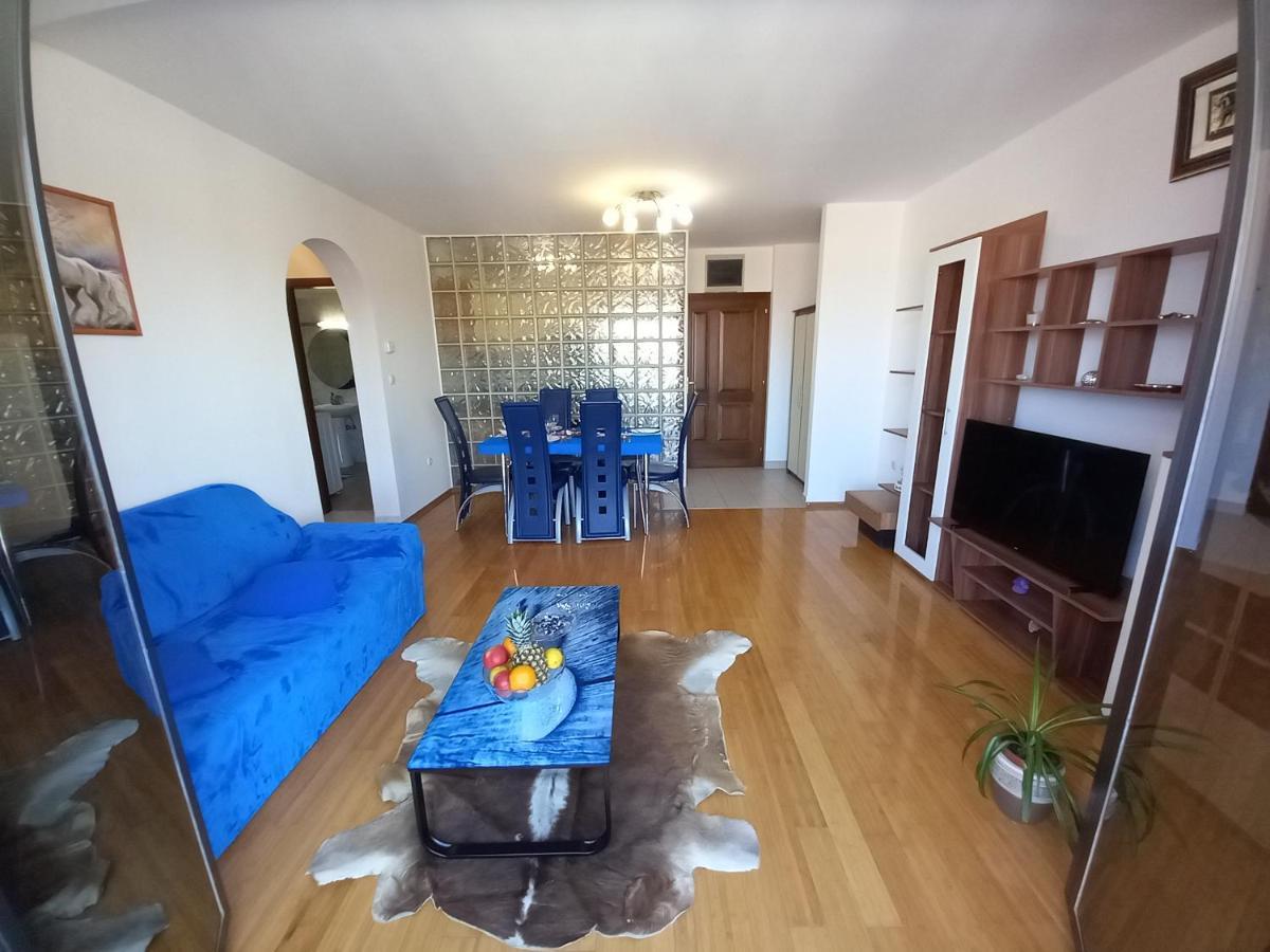 Iva Apartman Пула Экстерьер фото