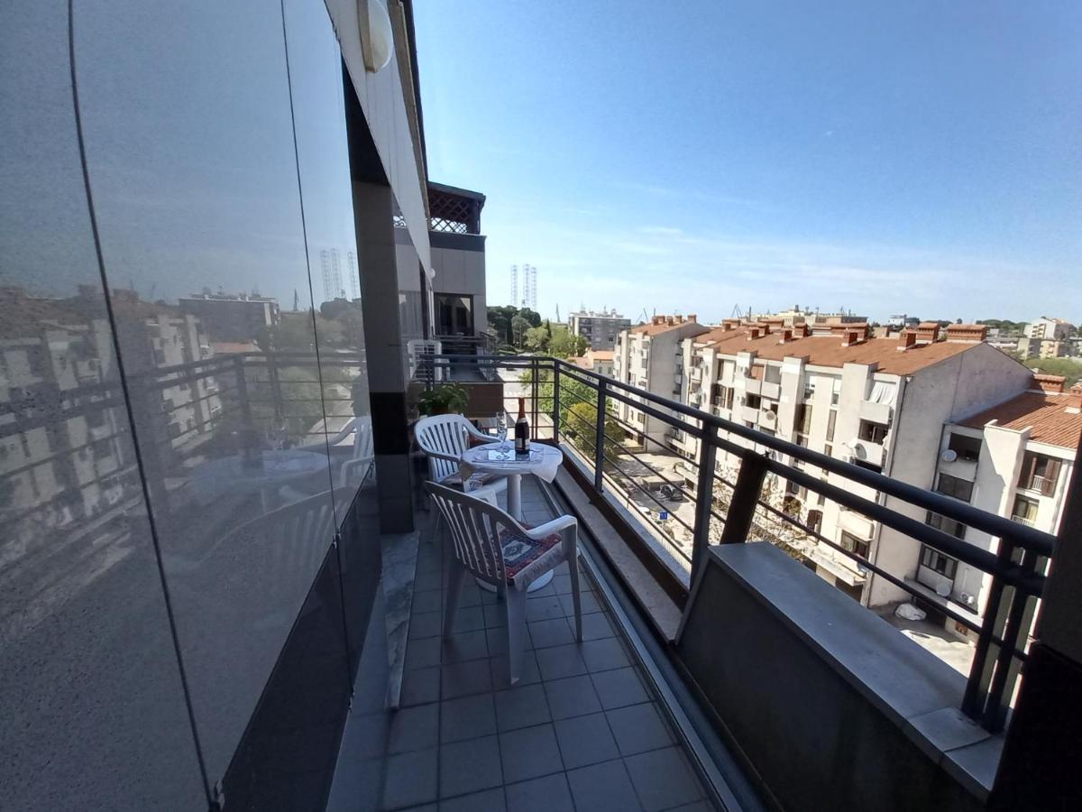 Iva Apartman Пула Экстерьер фото